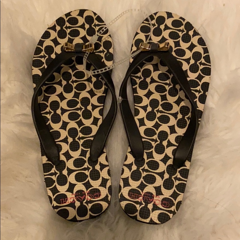 NWT coach flip flops size 5B